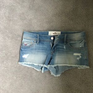 Hollister frayed jean shorts